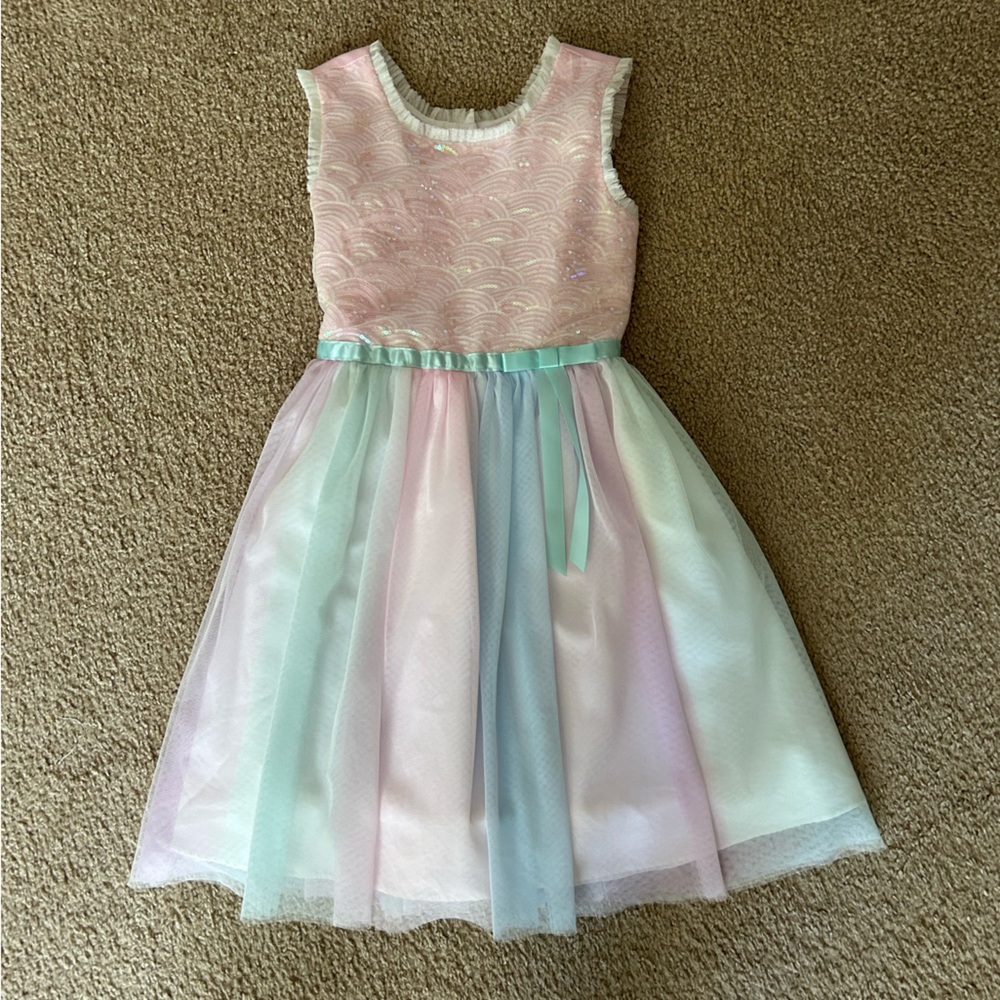 Spring dress - Picture 2 of 2